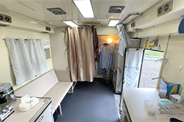 胃部Ⅹ線検診車